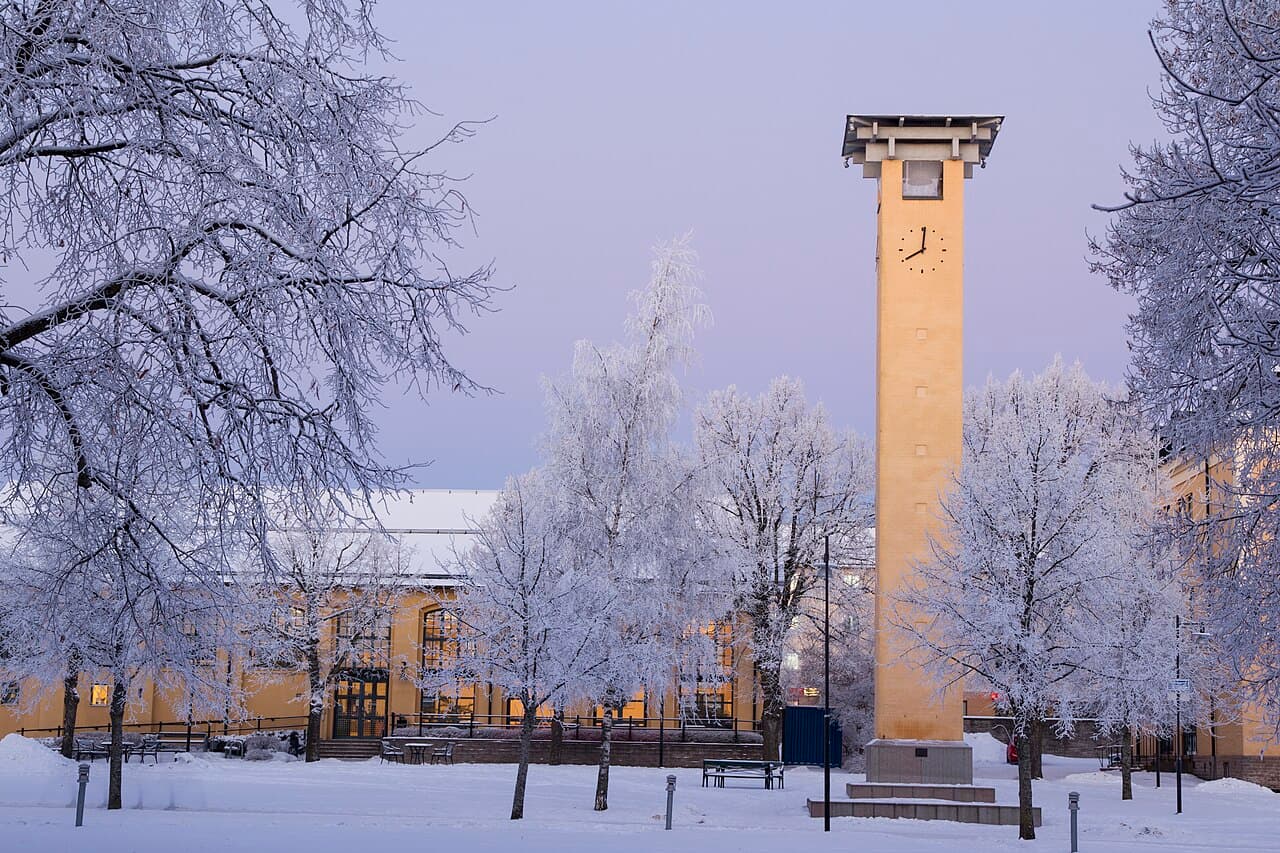 Snowy campus at the University of Skövde